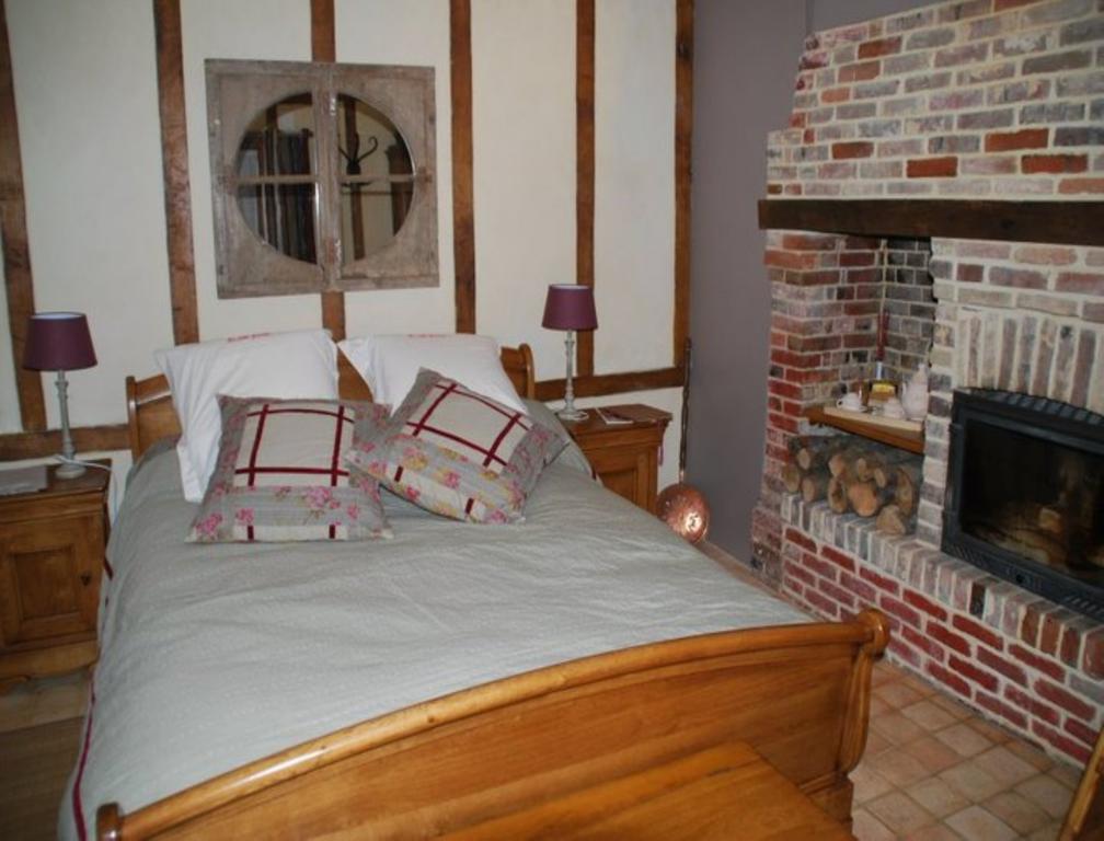 Chambres d'hôtes La Petite Flambée Le Tronquay  Habitación foto